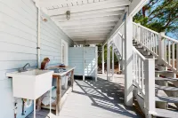 Cape Shores - 520 East Cape Shores Dr Hotels in Lewes