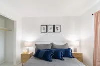 Modern Decor with Community Pool Access - Charming Beach Haven