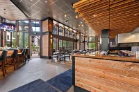Ski-In/Ski-Out and Hot Tub Experience - Charming Cozy Retreat Hotels in Cascade