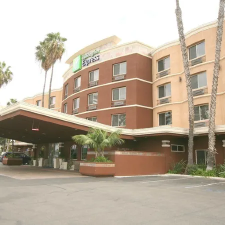 Holiday Inn Express SAN DIEGO SOUTH - CHULA VISTA by IHG
