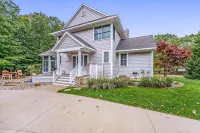 Lakeview home with private pickleball court, firepits, fireplace, & full kitchen