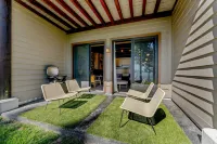 Electric Grill and Community Pool Access - Charming Retreat Hotels in Kings Beach