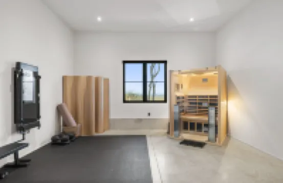 Stunning Spool and Sunken Fire Pit - Luxurious Hilltop Retreat