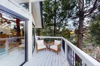 The Snow White Hotels in Lake Arrowhead