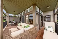 Luxurious Amenities and Daily Activities - Stunning Ocean View Retreat
