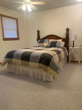 Cozy Cabin with Fire Pit and Nature Access - Inviting Mountain Retreat