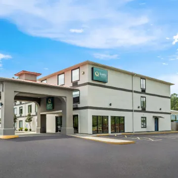 Quality Inn & Suites Biloxi - Ocean Springs