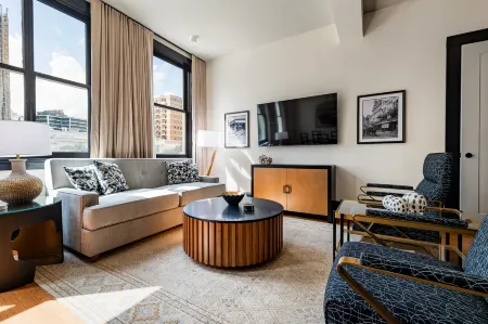 2BR Great View Steps from French Quarter | The Mayfair