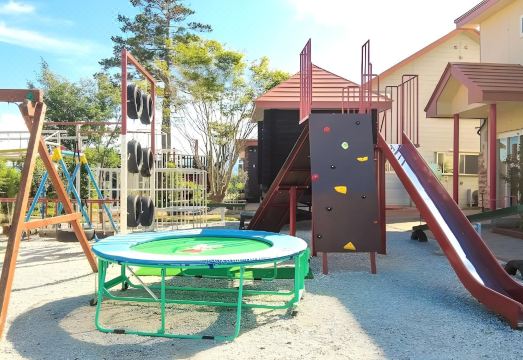 조용한 마을의 밤 풍경