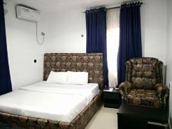 Smd Hotel and Suites