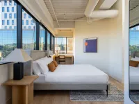 Kasa Sunset Los Angeles Hotels near Death Museum