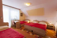 Rooms & Apartments Jana Hôtels à : Vopovlje