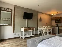 Gold Suites Rentals Hotels in Ruth C Township