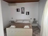 Blue Hotel Holiday