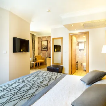 Levent Hotel Istanbul Hoteles cerca de Estación de metro Levent