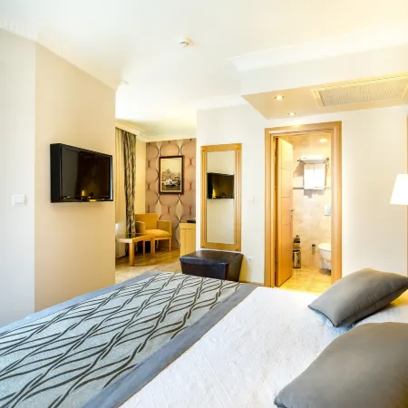 Levent Hotel Istanbul Отели рядом с достопримечательностью «Сарыер»