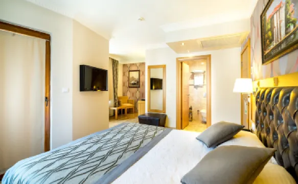 Levent Hotel Istanbul Hotels near Levent Metro Station