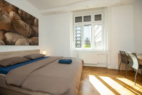 Viva Rooms