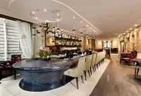 Rixwell Collection Savoy Boutique Hotel