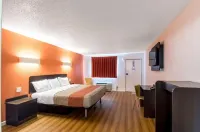 Whitten Inn Hotels in Clinton