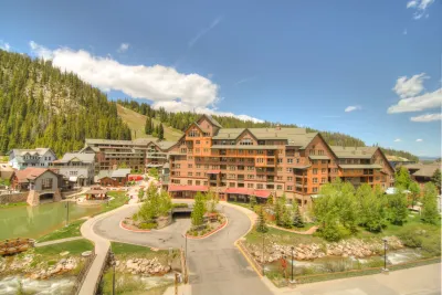 Zephyr Mountain Lodge Hôtels à : 