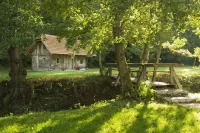 Domačija Šeruga Countryside Hotel Hotels near Jakčev dom