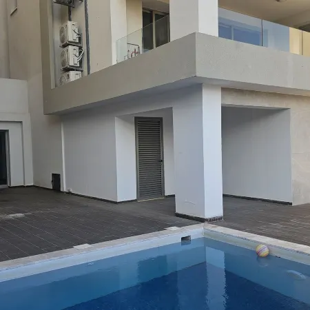 Stay Larnaca Pearl Apartment