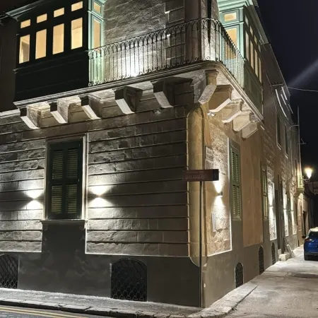 Howard House Hotel