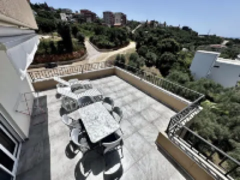 Akhdar Apartments