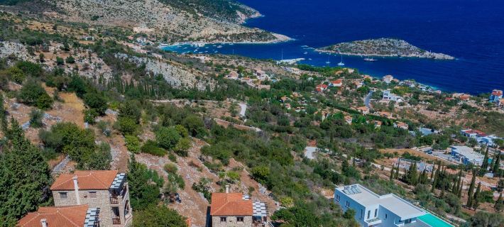 Strofilia Authentic Villas Hotels in Elation