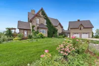Sunrise Ranch! Amazing Mountain Views!