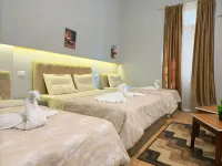 Holy Sheet Hostel Hotel di 