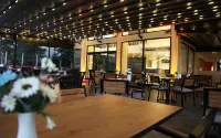 โรงแรมเฟเวอริท - 2 ดาว