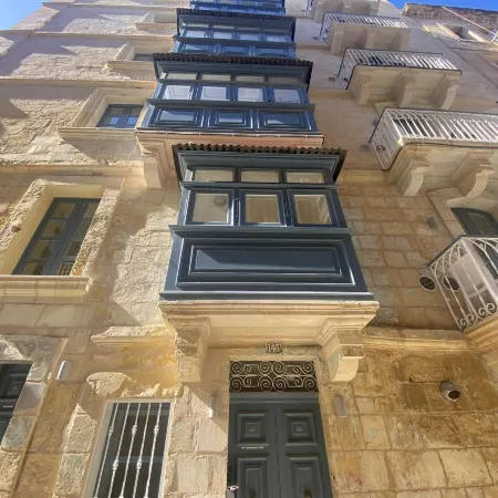 Ursula Apartments Self Catering Studios and 1-Br in Central Valletta by Tritoni Hotels