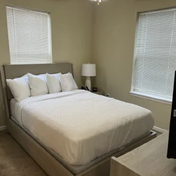 Washburn Hotel Suites Hotels near Topeka Performing Arts Center
