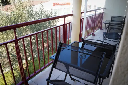 Apparts Confort 87 Отели рядом с достопримечательностью «Сен-Пьер-дю-Квейруа»