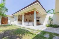 Sandz House Hotel dekat Delod Berawah