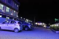 畢格酒店 - 停車場