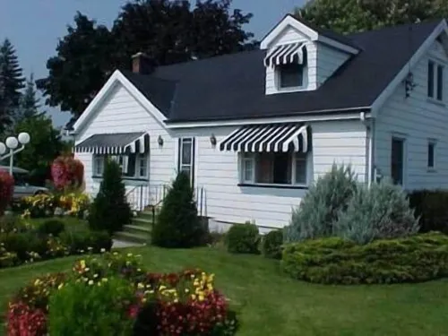 Trenton Park Motel Hotels in Brighton