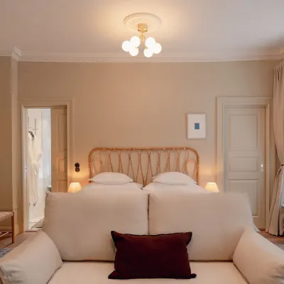 Clas på Hörnet Hotels near Ropsten