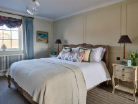Stanwell House Hotels in Lymington and Pennington