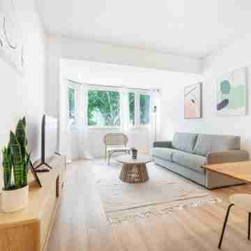 Green Apartment by Olala Homes Rooms