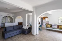 Parikia Cove Mansion