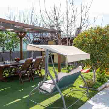 Grey House "by Checkin" Hotel Exterior