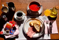 Hostel El Lago, Caceres - sarapan