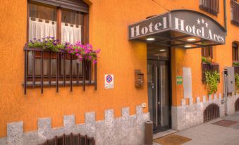 Hotel Ares Milano