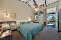 Narrow Gauge Inn - Balcony