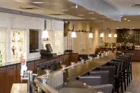 Holiday Inn BIRMINGHAM-AIRPORT by IHG - ที่มีบาร์