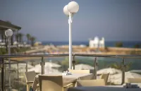 MyroAndrou Beach Hotel Apartments - Sea View