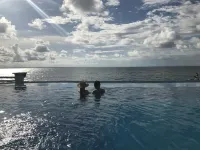 Paraiso Rainforest and Beach Hotel - piscina